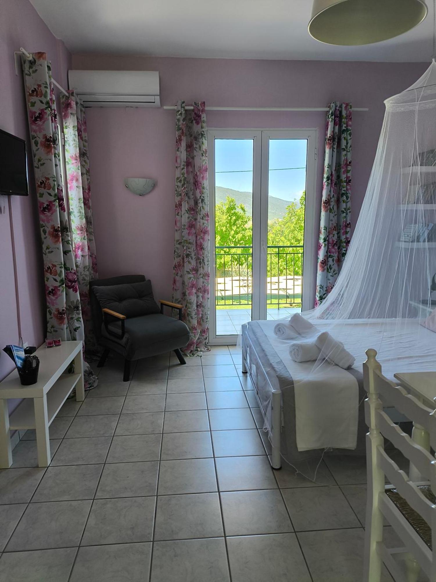 Rosegarden Villa Сами Стая снимка